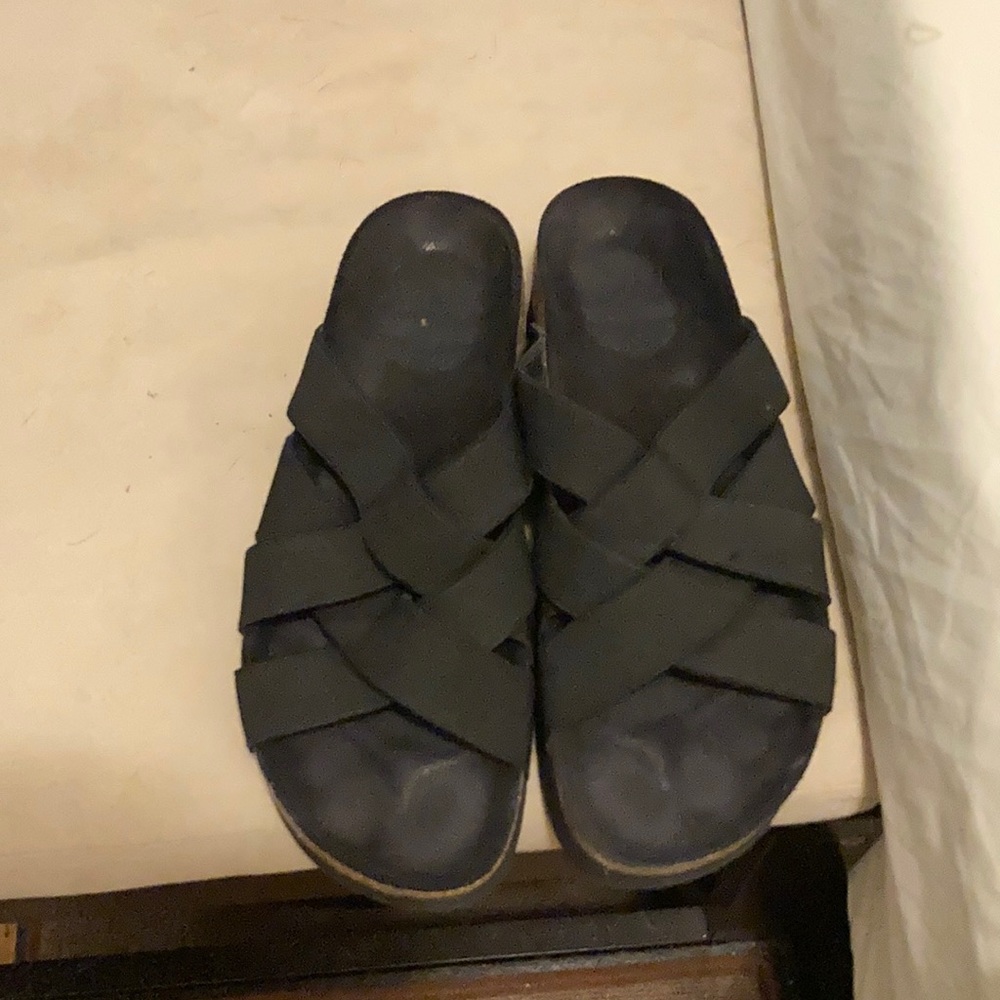 Platform cross strap slide sandals